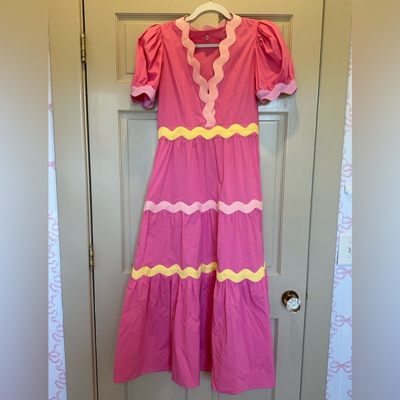 CeliaB Dresses & Skirts - CeliaB Pink Piscis Ric Rac Midi Dress